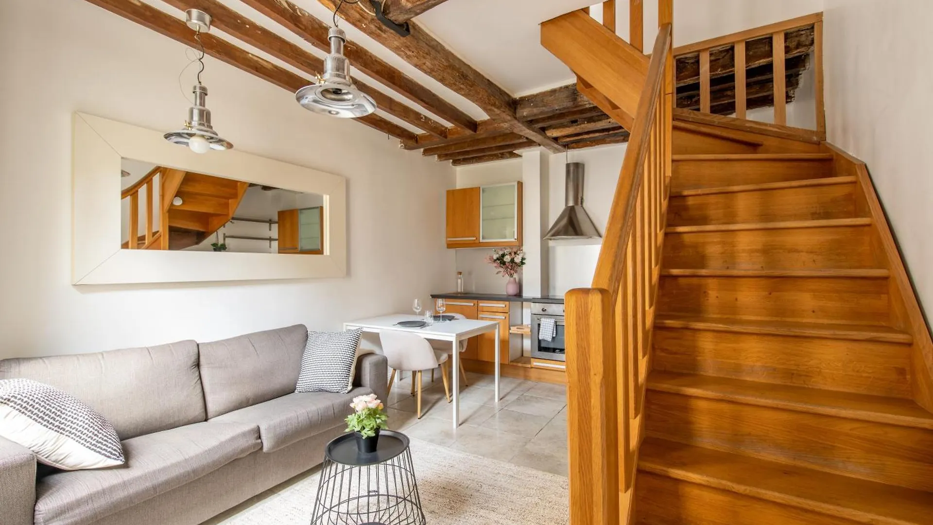 Apartament Geranimus 36B : Hearth Of Paryż