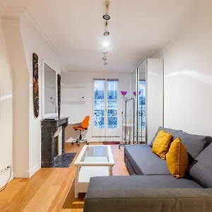 Luxurious 1 Bedroom Tour Eiffel Saint Dominique Free Netflix París